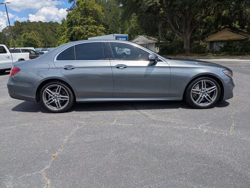 Used 2019 Mercedes-Benz E 300 image 3