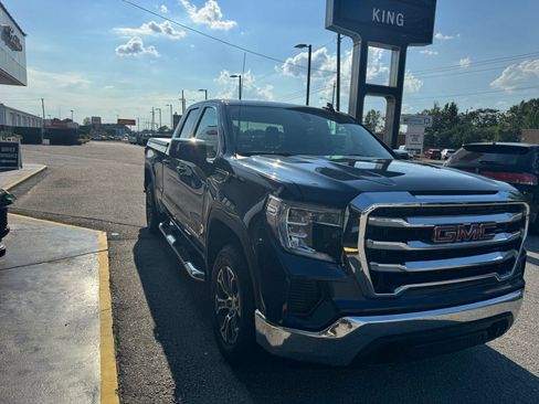 Certified 2022 GMC Sierra 1500 SLE AWD/4WD image 8