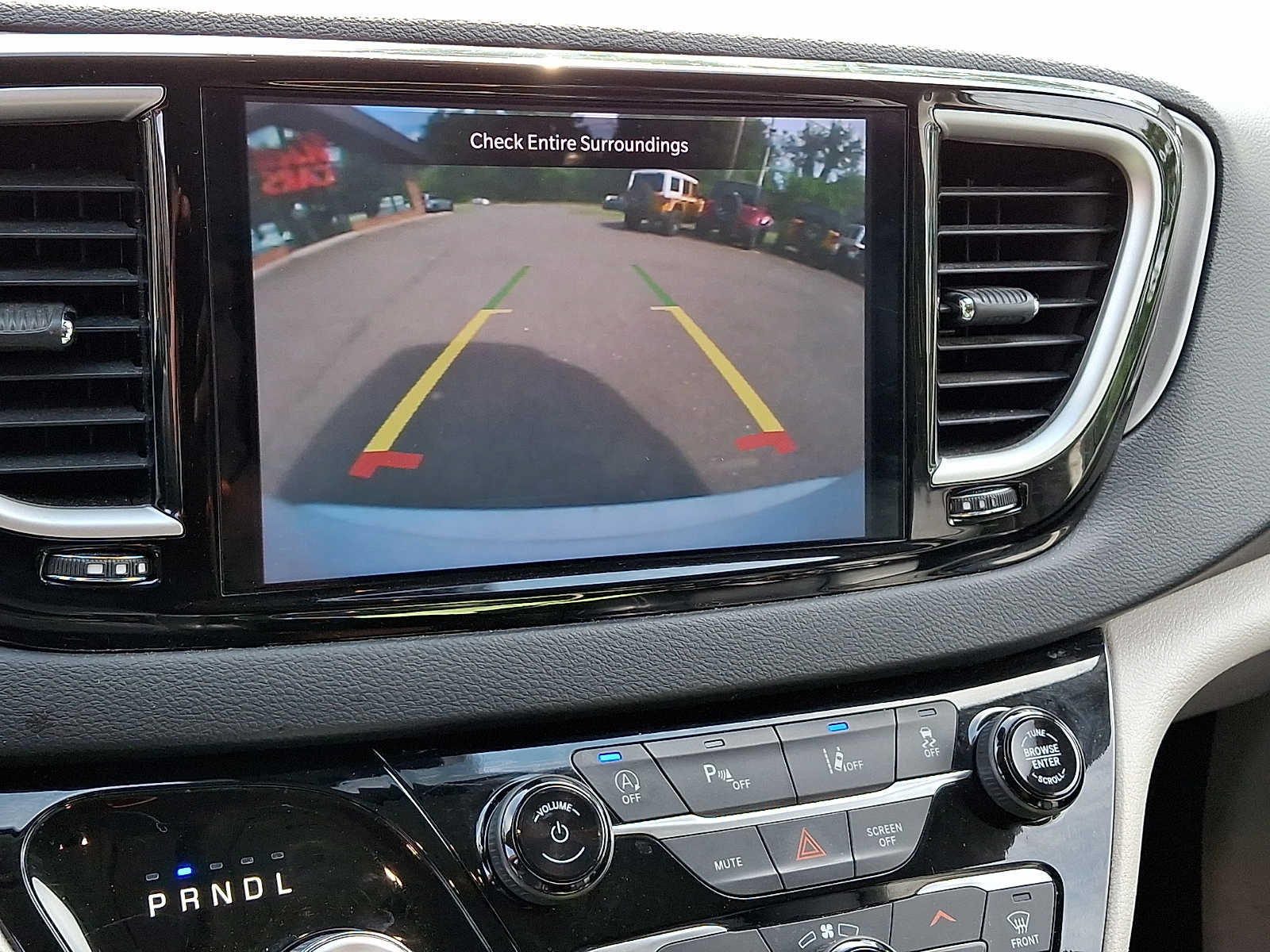 Certified 2023 Chrysler Pacifica Touring-L FWD image 21