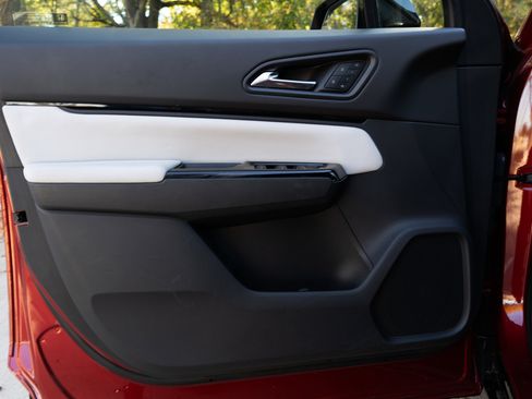 Certified 2024 Honda Prologue Touring image 35