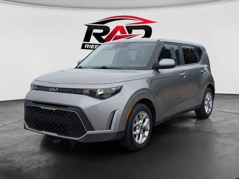 Used 2023 Kia Soul LX w/ LX Technology Package FWD image 6