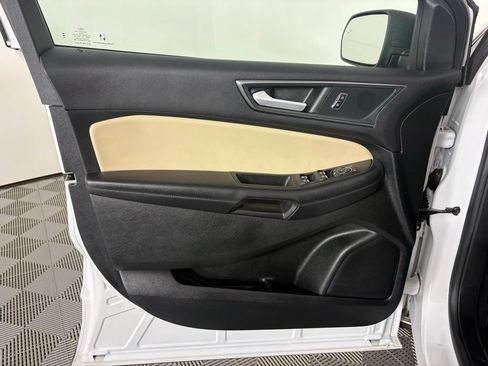 Used 2023 Ford Edge SE AWD/4WD image 16
