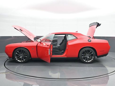 Used 2021 Dodge Challenger R/T Scat Pack image 27