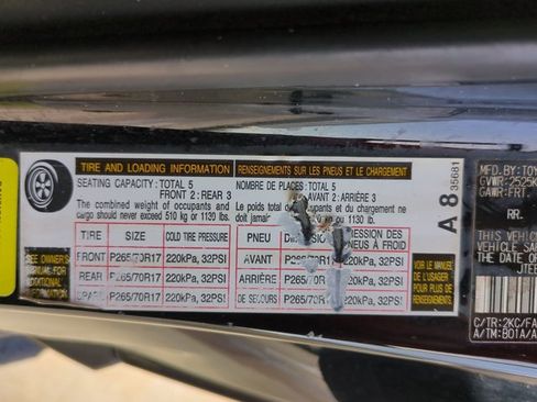 Used 2012 Toyota FJ Cruiser 4WD w/ Upgrade Pkg image 15