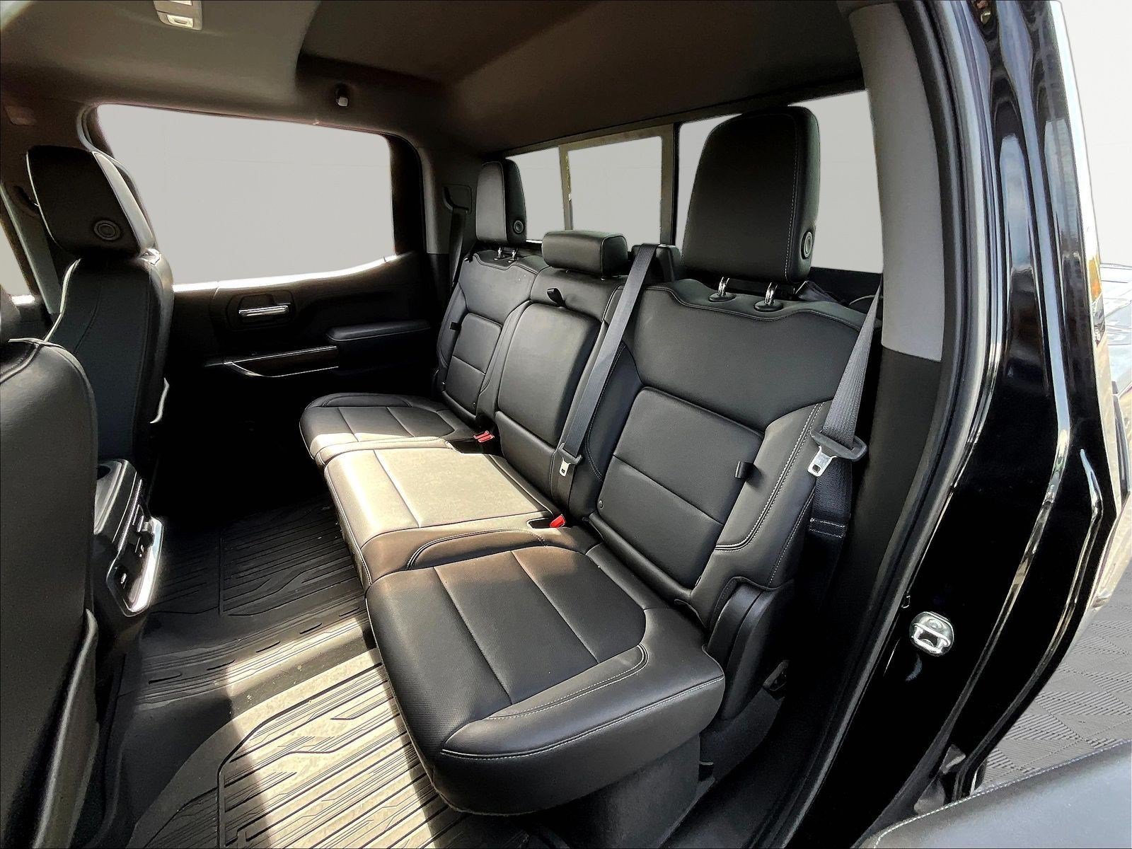 Used 2019 GMC Sierra 1500 SLT w/ SLT Premium Plus Package AWD/4WD image 23