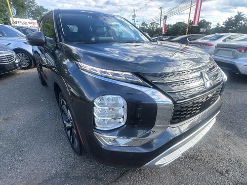 Used 2024 Mitsubishi Outlander Ralliart AWD/4WD image 3