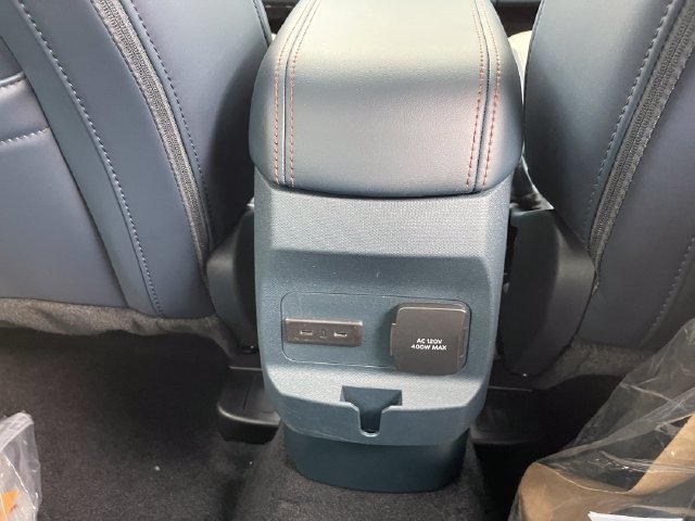 Used 2026 Ford Maverick Lariat AWD/4WD image 32