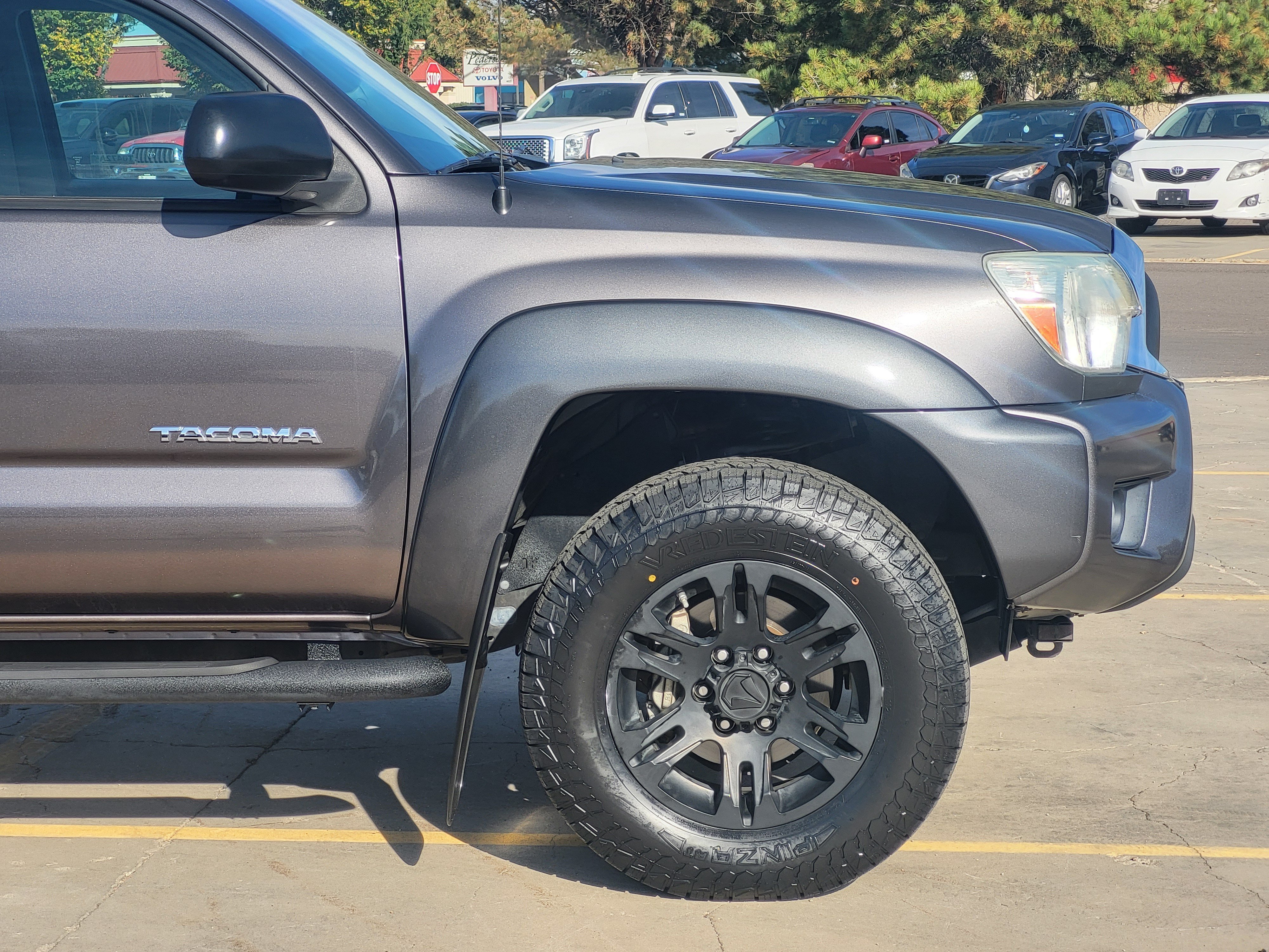 Used 2015 Toyota Tacoma PreRunner w/ SR5 Package RWD image 7
