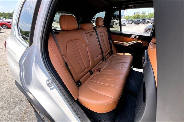 Used 2022 BMW X5 sDrive40i w/ Premium Package RWD image 25
