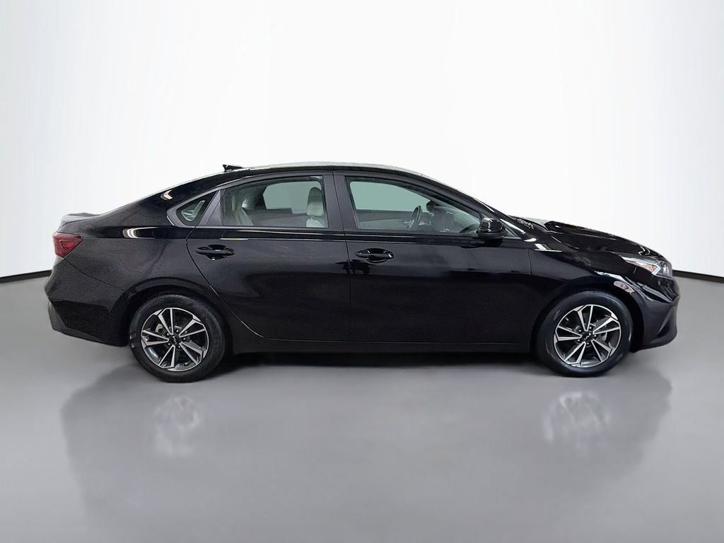 Used 2023 Kia Forte LXS FWD image 10