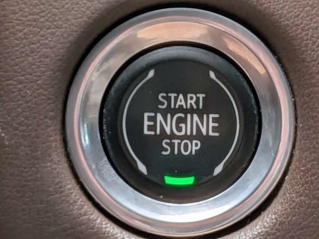 Used 2021 Chevrolet Suburban High Country AWD/4WD image 36