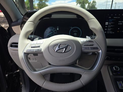 Used 2023 Hyundai Palisade Limited w/ Cargo Package AWD/4WD image 24