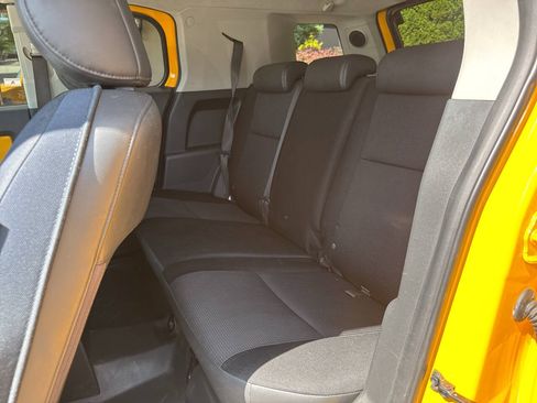 Used 2008 Toyota FJ Cruiser 4WD image 11