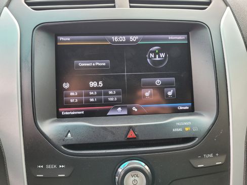 Used 2013 Ford Explorer XLT image 20