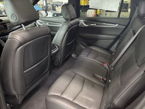 Used 2024 Cadillac XT6 Sport w/ LPO, Floor Liner Package AWD/4WD image 18