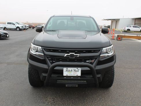 Used 2020 Chevrolet Colorado ZR2 w/ ZR2 Midnight Special Edition image 11