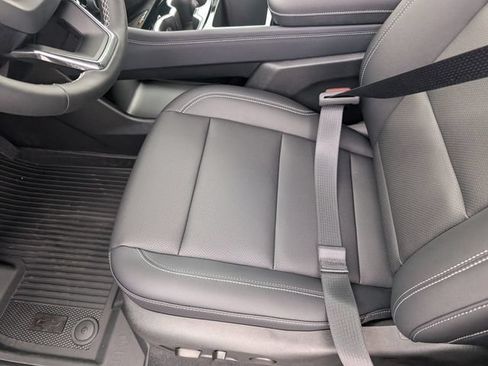 New 2026 Chevrolet Traverse LT w/ Driver Confidence Package FWD image 21