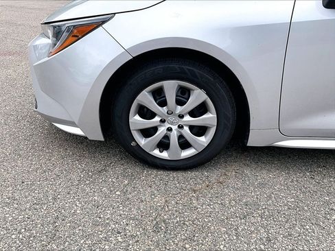 Used 2023 Toyota Corolla LE FWD image 7