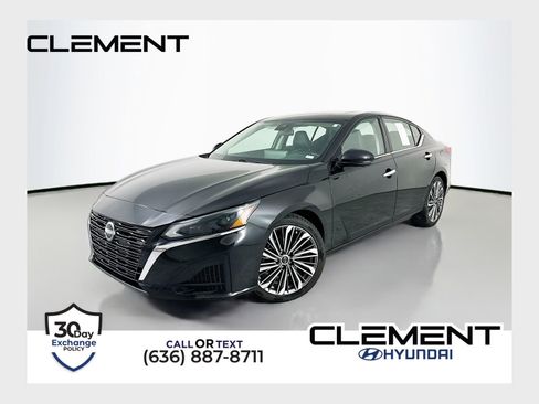 Used 2023 Nissan Altima 2.5 SL image 1