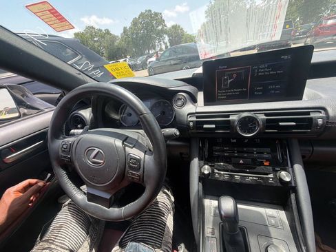 Used 2024 Lexus IS 300 w/ Comfort Package RWD image 4
