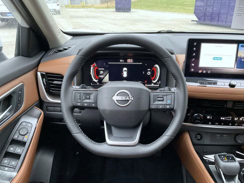 New 2026 Nissan Rogue Platinum AWD/4WD image 11