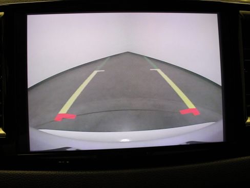 Used 2022 Chrysler Pacifica Touring-L FWD image 26