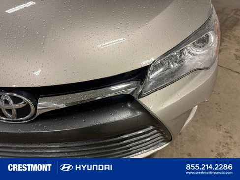 Used 2016 Toyota Camry LE image 6