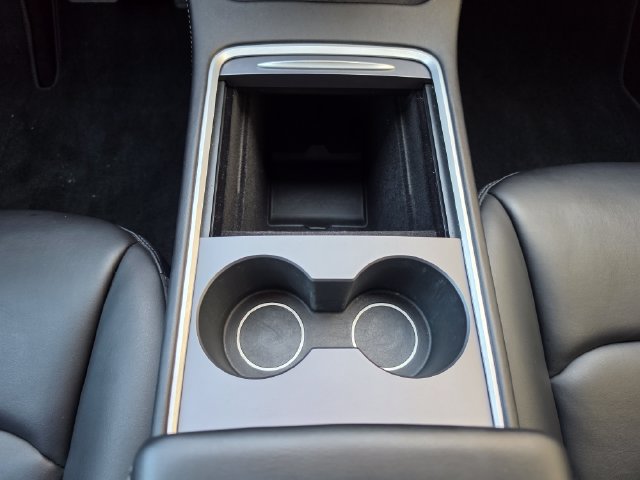 Used 2021 Tesla Model Y Long Range AWD/4WD image 36