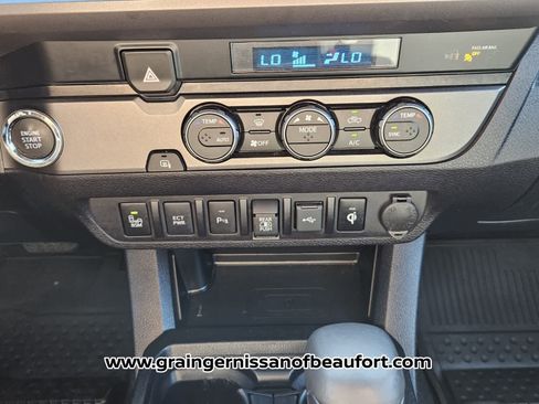 Used 2023 Toyota Tacoma TRD Off-Road image 10