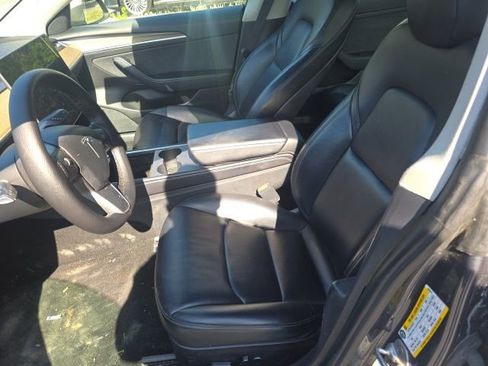 Used 2021 Tesla Model 3 Long Range AWD/4WD image 9