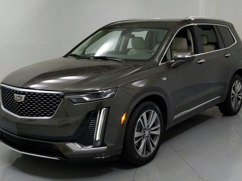 Used 2020 Cadillac XT6 Premium Luxury FWD image 1