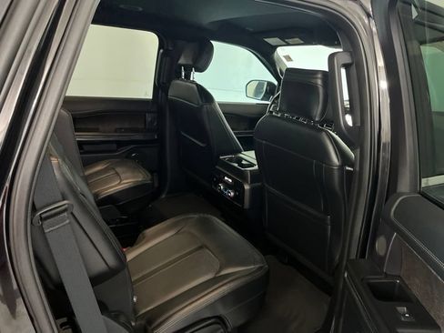Used 2019 Ford Expedition Limited AWD/4WD image 25
