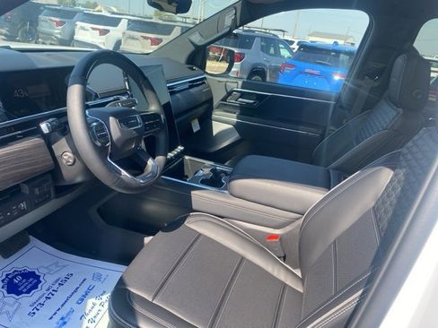 New 2025 GMC Sierra EV Denali image 17