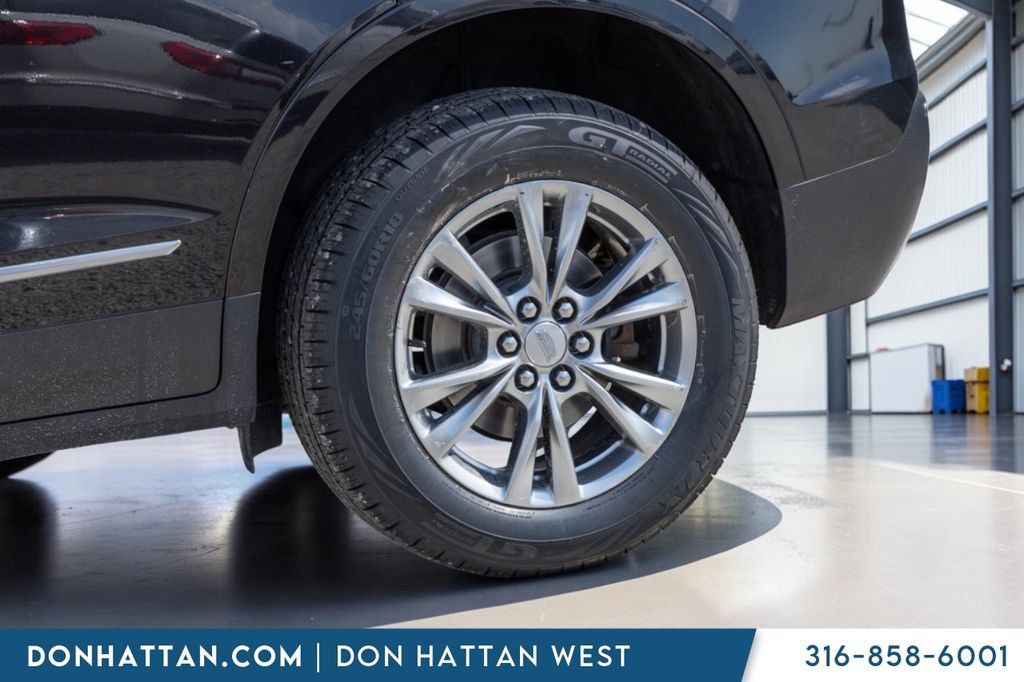 Used 2020 Cadillac XT5 Premium Luxury AWD/4WD image 32