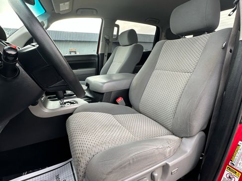 Used 2012 Toyota Tundra 4x4 CrewMax image 22