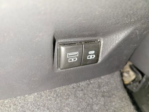 Used 2025 Toyota Camry LE w/ Convenience Package FWD image 16