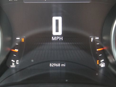 Used 2016 Dodge Challenger R/T Scat Pack RWD image 14