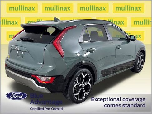 Used 2023 Kia Niro EX Touring FWD image 4