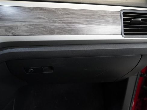 Used 2021 Volkswagen Atlas Cross Sport SE w/ Panoramic Sunroof Package image 35