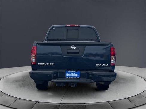 Used 2021 Nissan Frontier SV image 4