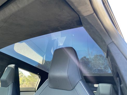 Used 2024 Tesla Cybertruck AWD Crew Cab image 9