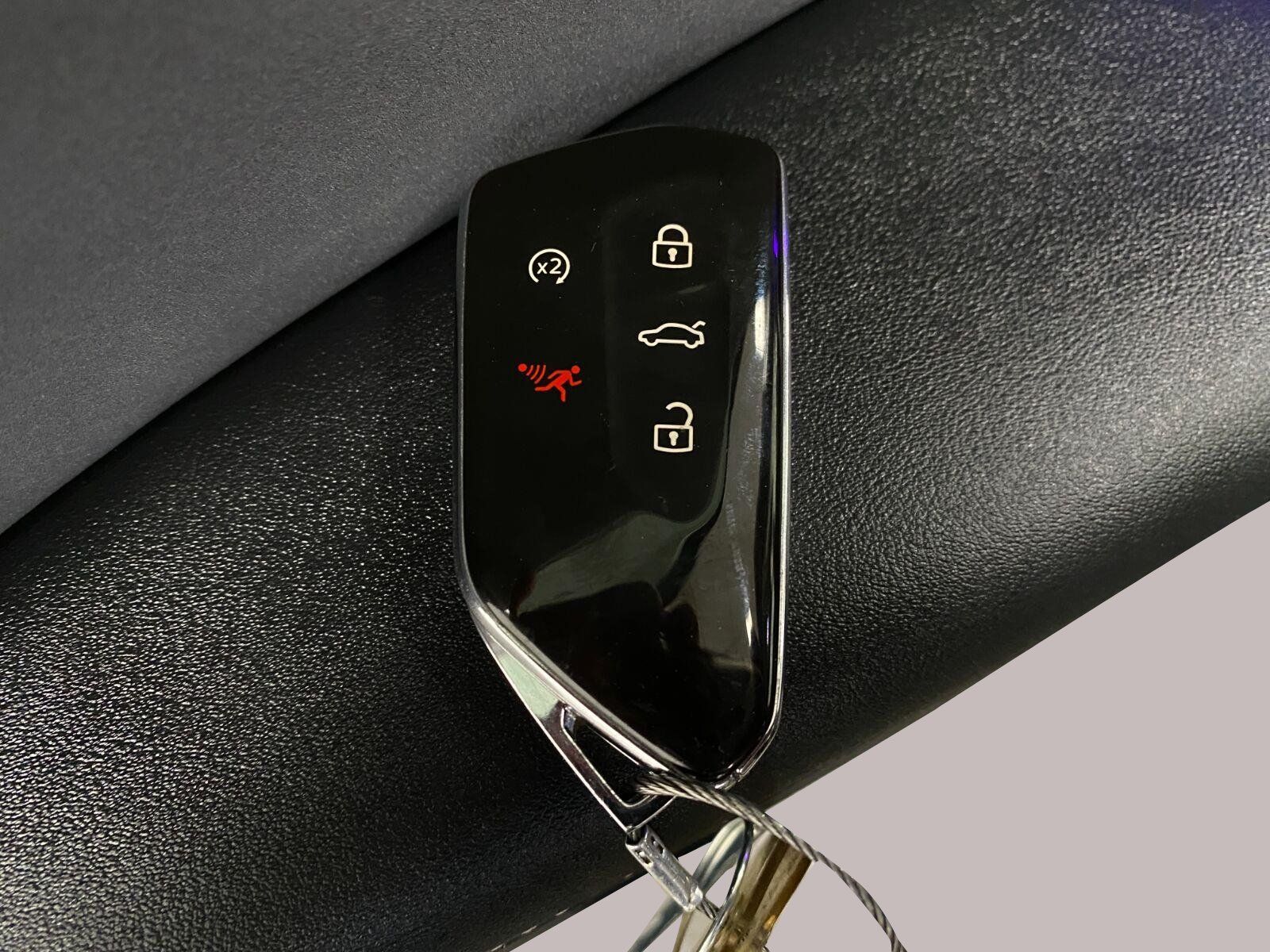 Used 2026 Volkswagen Tiguan SE AWD/4WD image 29