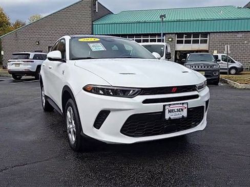 Used 2024 Dodge Hornet GT image 6