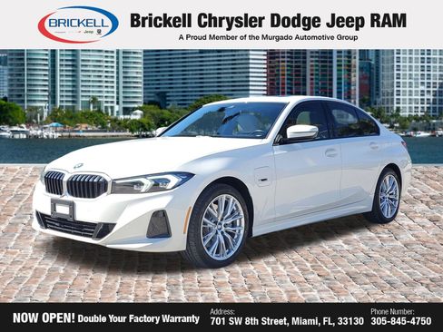 Used 2023 BMW 330e w/ Driving Assistance Package RWD image 1