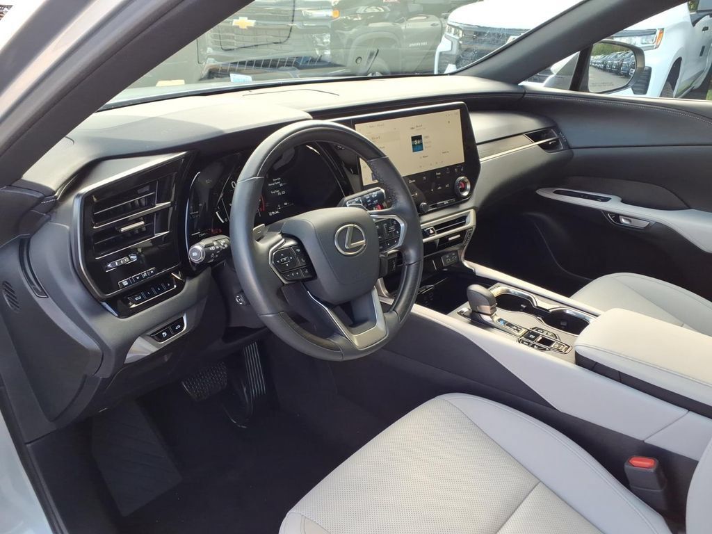 Used 2025 Lexus RX 350 Premium AWD/4WD image 13