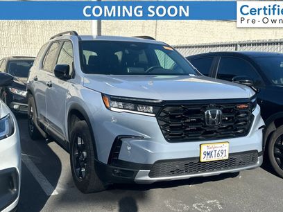 Used 2025 Honda Pilot TrailSport