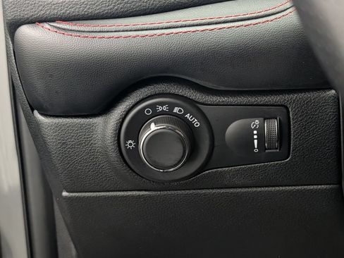 Used 2025 Dodge Durango R/T AWD/4WD image 25