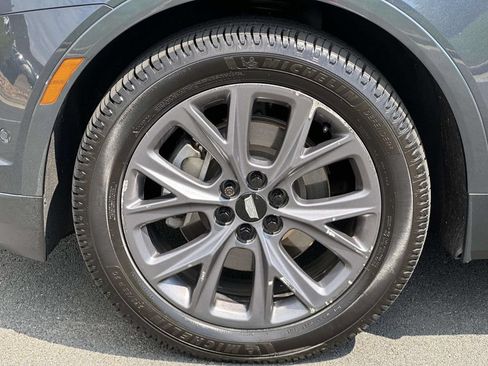 Used 2019 Cadillac XT5 Platinum AWD/4WD image 14