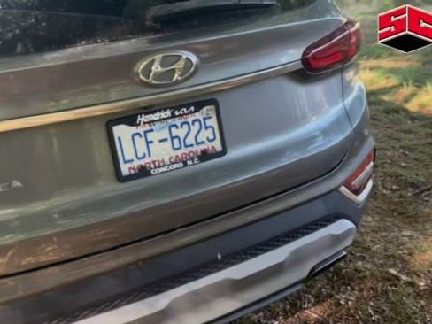 Used 2019 Hyundai Santa Fe SE image 3