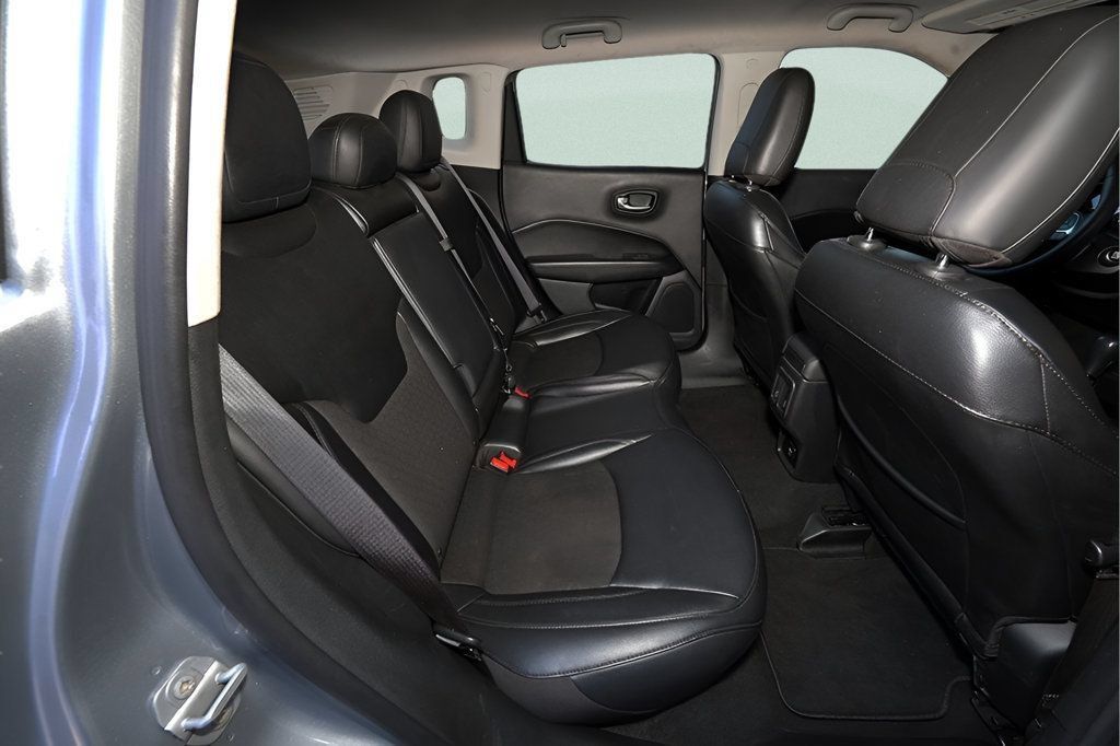 Used 2021 Jeep Compass Latitude FWD image 14